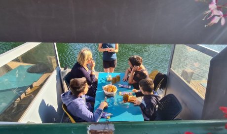 Chambre d'hôtes avec petit déjeuner inclus au bord du canal de Savières